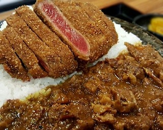 美肌効果あり!?夏季限定の池袋「牛かつカレー」