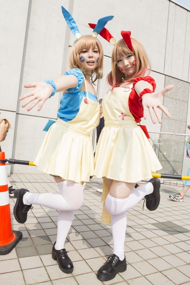 コスプレイヤー＝さつまいも(写真左)、美緒(同右)