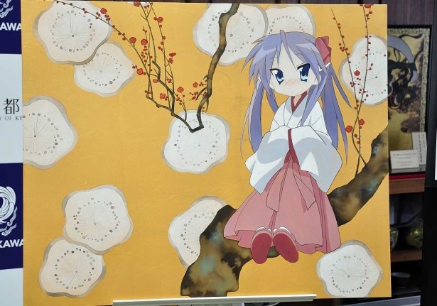 琳派とコラボした「らき☆すた」の柊かがみ。そのほか手塚治虫の「火の鳥」や「ハローキティ」などのキャラクターが琳派オマージュ展に登場する
