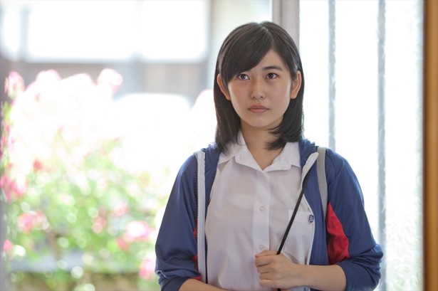 映画初出演作『過ぐる日のやまねこ』では、長野の高校生・アキホを好演。