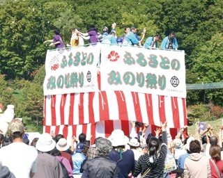 日本最大級の餅まきも！浦幌町の大収穫祭が今年も開催