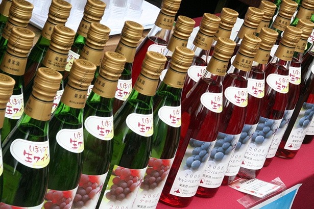 7丁目会場の「北海道ワイナリーヴィレッジ」では、40種類のワインを提供