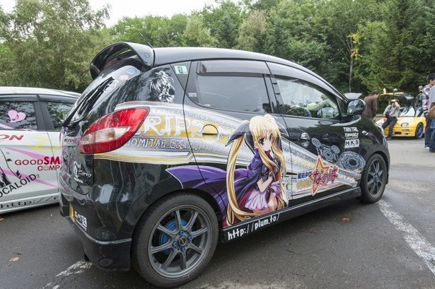 全国から参加した、ユーザー自慢の痛車がズラリと並ぶ「痛車の森」
