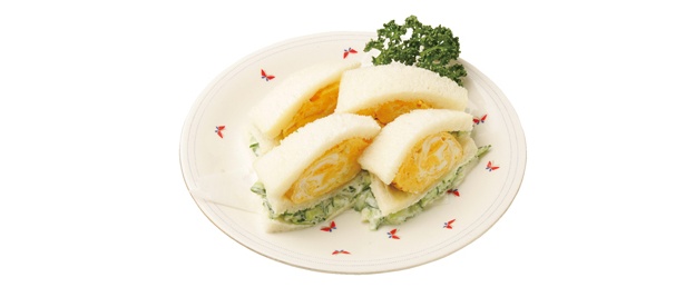 厚さ5cmもある厚焼き卵を挟んだ、西アサヒ（名古屋市西区）の卵サンド（700円）