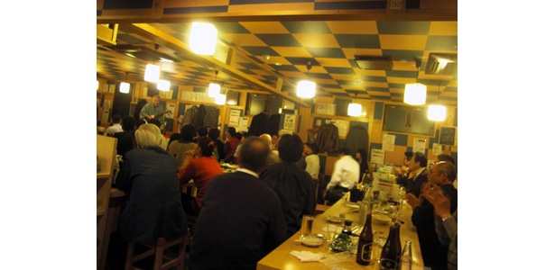 新社会人が上司から飲み会に誘われたときの反応とは