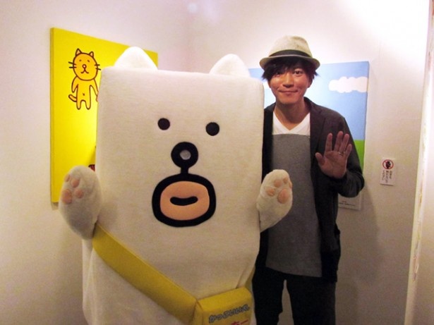 直接ファンの人と触れ合う機会がなかなかないため、“サイン会＆ハイタッチ会はとても貴重な機会”と語る田辺ともっちー