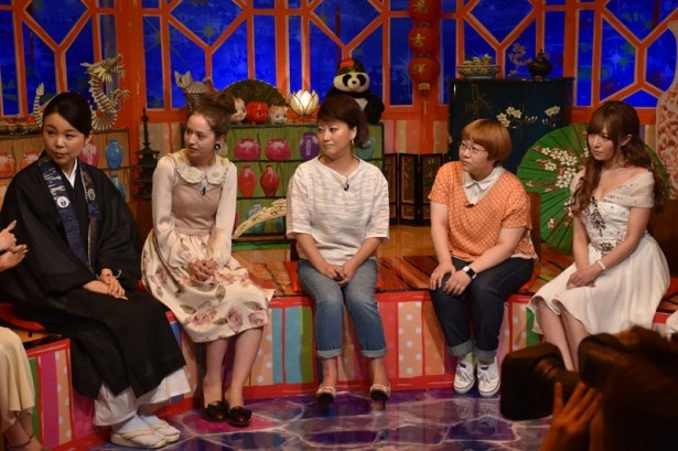 本音で女性としての悩みや生き方をぶつけあう