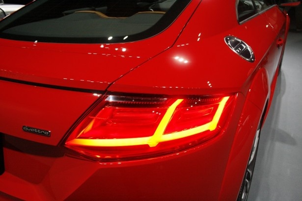 流麗な「Audi TT」のテールライト