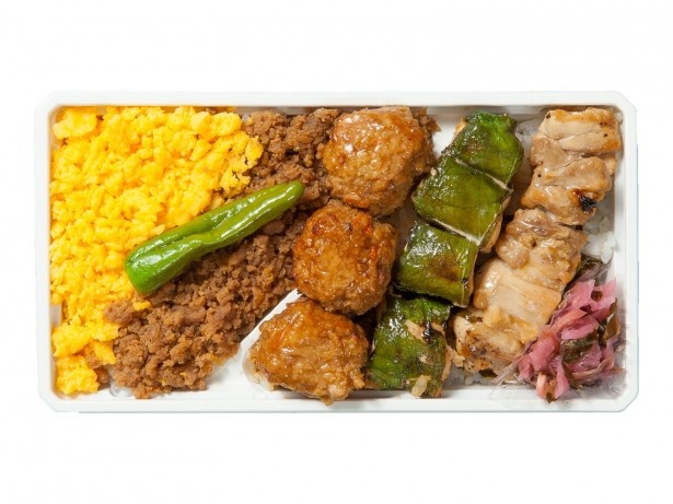 エキュート大宮限定、ビッグオーブンの「焼き鳥そぼろ弁当」(1080円)
