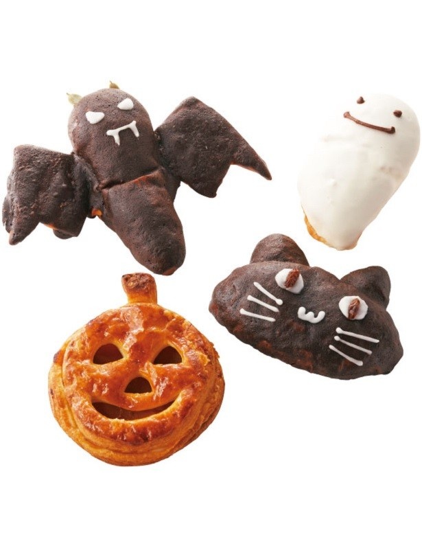 アンデルセン「ハロウィンアソート」(1セット・908円)。コウモリやおばけカボチャなどの形をしたユニークなパンのセット