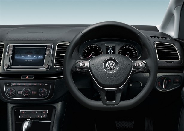 「Sharan TSI Highline」のインストゥルメントパネル
