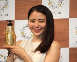 長澤まさみが色っぽい！サラサラ美髪で新アジエンスをPR