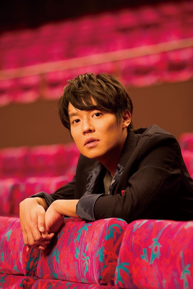 【小出恵介インタビュー：その1】9/20（日）～舞台「虹とマーブル」で昭和の男を演じる