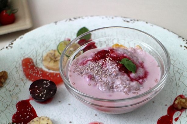 「SOY BEAN YOGURT WITH CHIA SEEDS ＆ FRUITS」(800円)