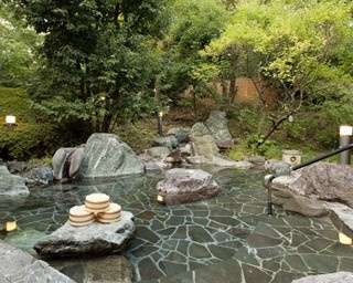 絶景×温泉でリラックス！“ネイチャー露天風呂”5選