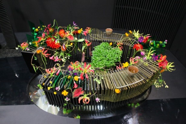 【写真を見る】国内外のアーティストが芸術や技術を競う「フラワー空間デザイン」など見どころがいっぱい！