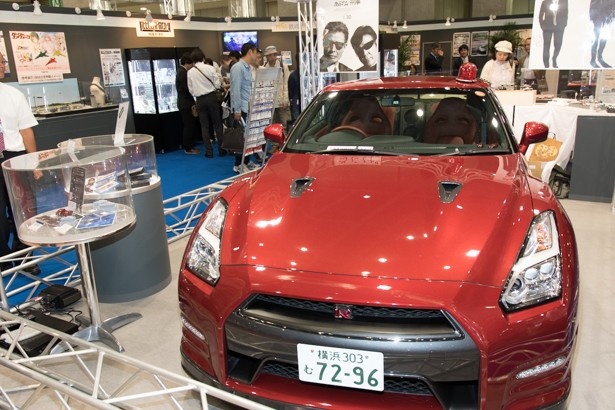 トミーテックでは、2016年1月30日(土)公開の映画「さらば あぶない刑事」で登場する日産GT-R(2014)を展示！