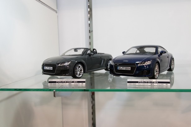 京商は、今年8月に上陸したアウディTTをスケールモデル化