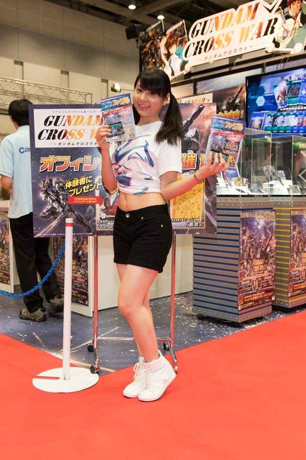 バンダイブースのコンパニオン