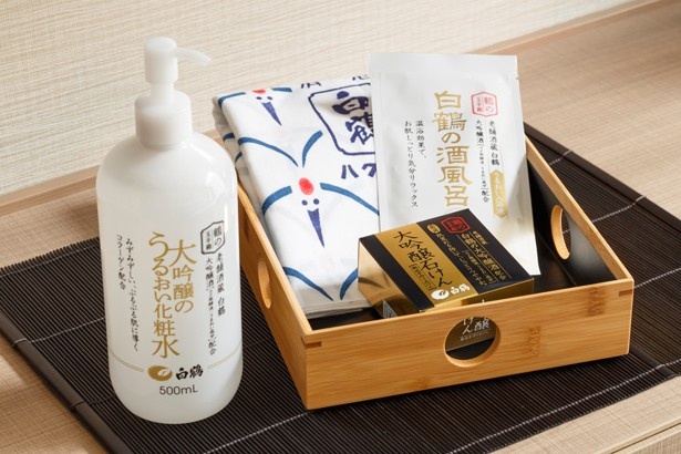 化粧水、石鹸、入浴剤とオリジナル手ぬぐい