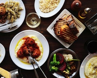 こだわり食材とミートボールの店が銀座にオープン