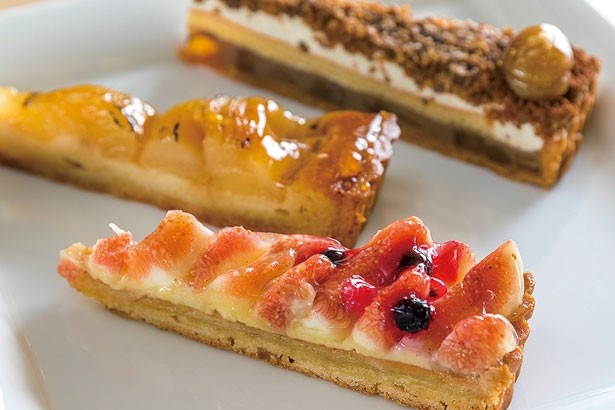 カフェにはかかせないスイーツも充実！(神戸・PATISSERIE TOOTH TOOTH Sea Side Cafe)