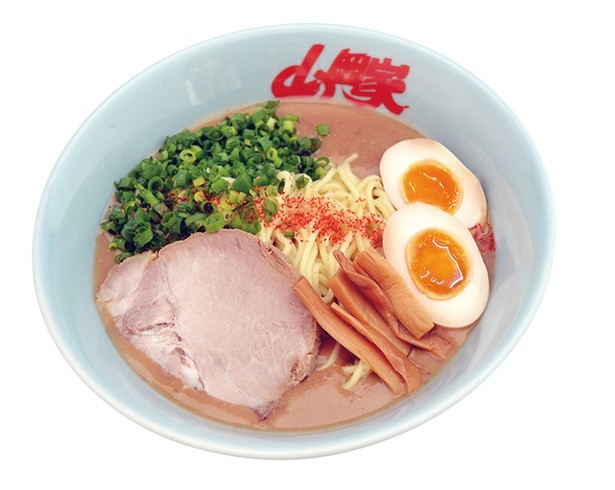 【写真を見る】「極豚」に、味付け玉子をトッピングした「極豚 味玉付き」(920円)も期間限定で登場