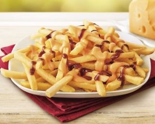 マックに新サイドメニュー！芳醇なチーズソースが魅力