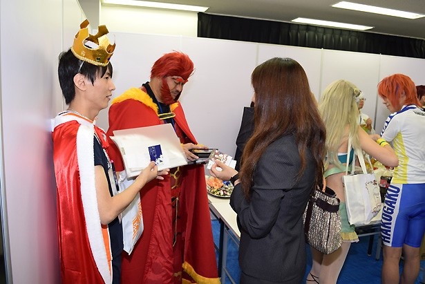 男性コスプレイヤーも多数参加