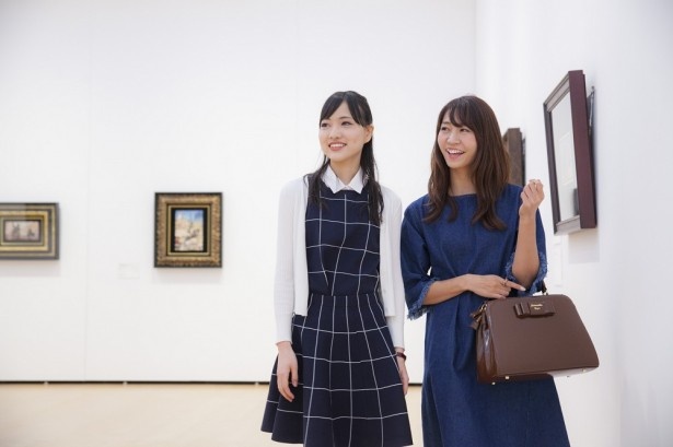 美術が好きな観光客はもちろん、地元民の中にもリピーターが多い