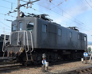 大井川鐵道を昭和ノスタルジー満点の電車が走る