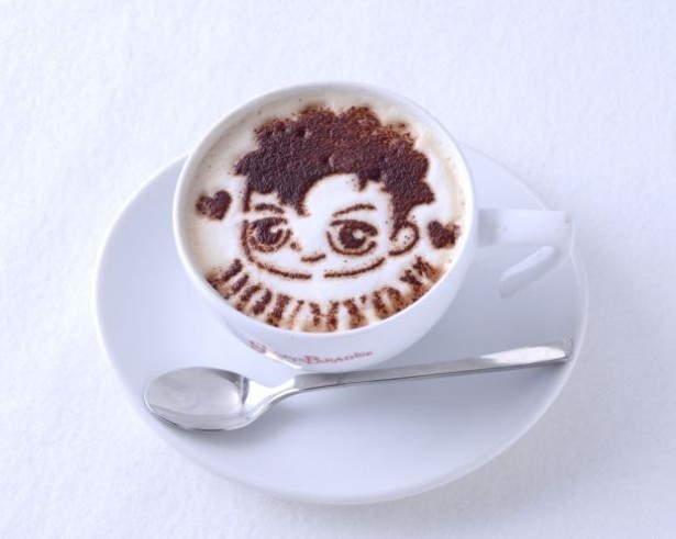 ドリンクのコラボメニュー「道明寺司 カフェラテ」