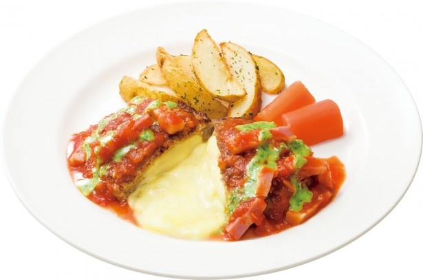 ｢ベーコンとトマトのイタリアンチーズ IN ハンバーグ｣(税抜549円)【通常649円】