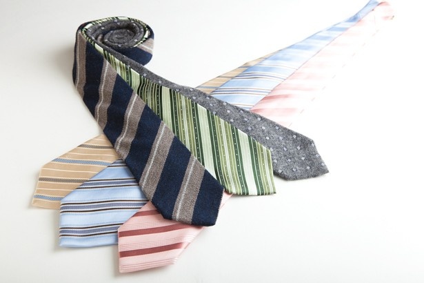 半原のネクタイ(RaVine)1本5,000円～/からみ織という技術で作られる「三和織物」のネクタイ