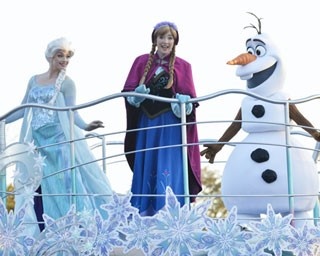 ディズニーランドにアナ雪再び！キッズ向け新ショーも