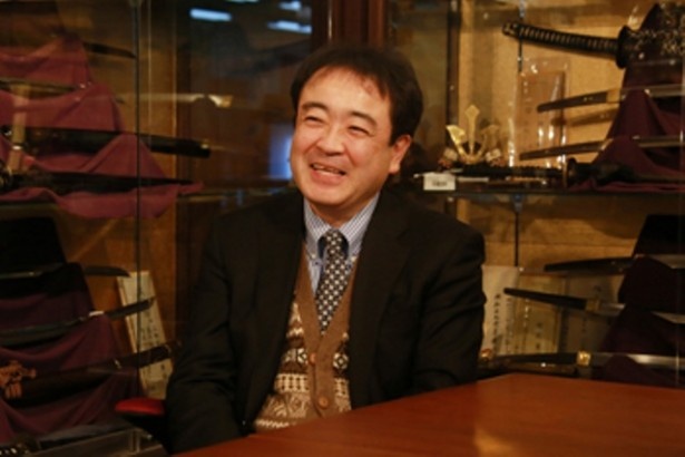 銀座 誠友堂の代表・生野正さん。前職の会社員時代から日本刀の収集を続けていた根っからの日本刀好き