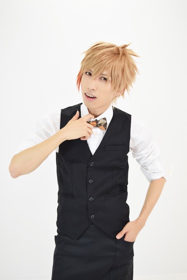 コスプレイヤー＝柚木崎礼央(@Leo_Yukizaki)