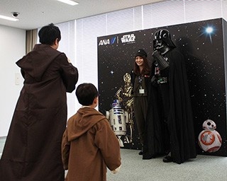 ダース・ベイダー搭乗！ANAのコスプレ遊覧飛行