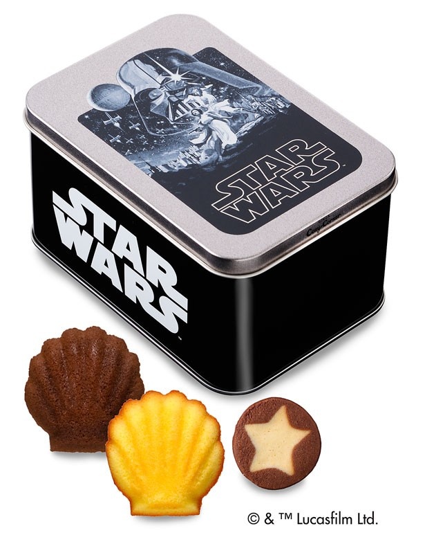 「“スター・ウォーズ”缶(3種8個入)」(972円)は、2種類のマドレーヌと星柄のクッキーがセットに。食べた後もとっておきたくなる、パッケージ缶も魅力