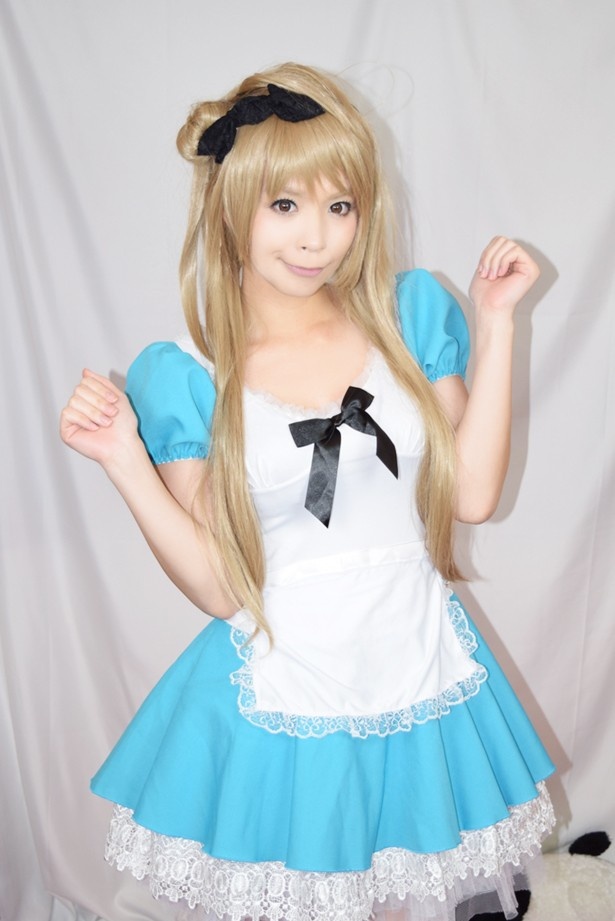 コスプレイヤー＝あかりん(@darkness0x0)