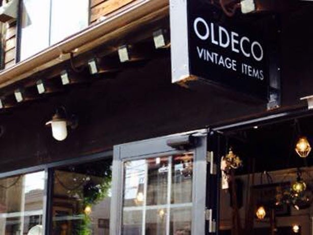 札幌の「Realism」の姉妹店「OLDECO」。店のディスプレイにも使える家具や什器からボタンまで、店主の琴線に触れたアイテムが並ぶ
