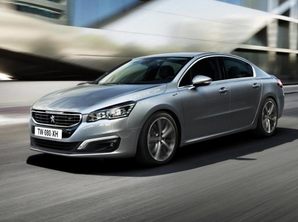 日本初公開で今後市販が予定されている「PEUGEOT 508 GT」。フルLEDライトや、最高級ナッパレザーなど、上質で充実した装備が施された