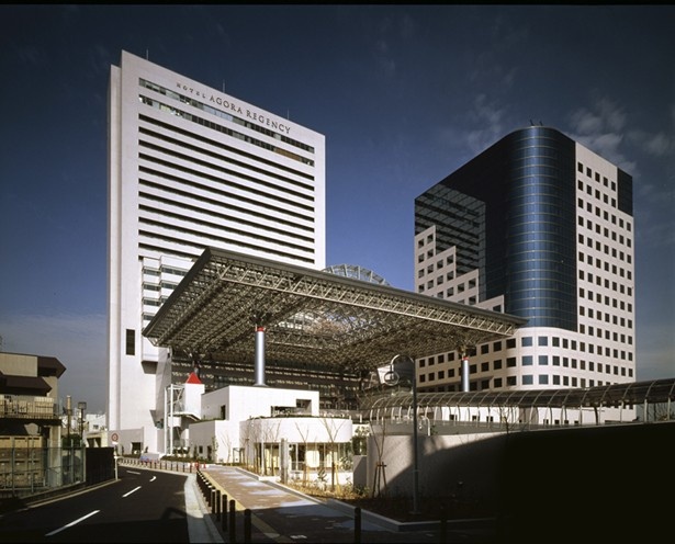 【写真を見る】堺市のランドマーク的存在