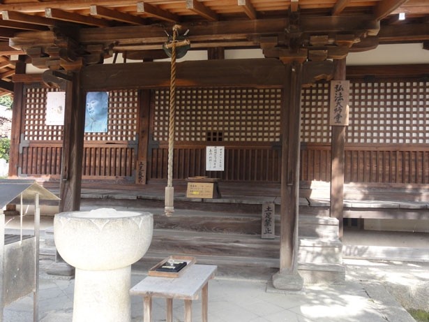 叡福寺のまわりには弘法大師堂が建てられている