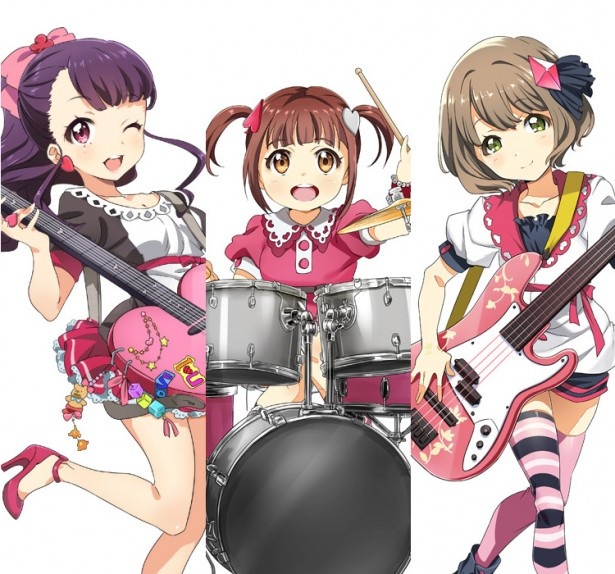 “4U”は九条ウメ(CV:山下まみさん)・鰐淵エモコ(CV:吉岡茉祐さん)・佐伯ヒナ(CV:長縄まりあさん)による現役女子高生ガールズバンド!