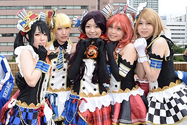 コスプレイヤー＝左より、みーつん、そると、hibicha、Jasmine、蒼兎
