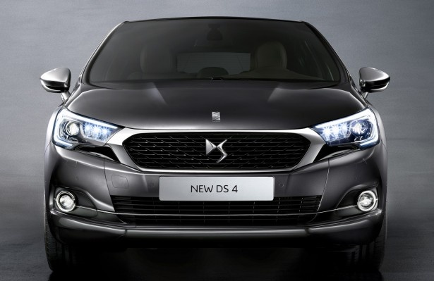 プレミアムハッチバックの「NEW DS 4」