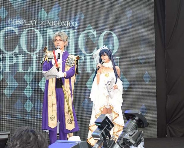 池袋ではコスプレイヤー写真撮影会なども開催中だ