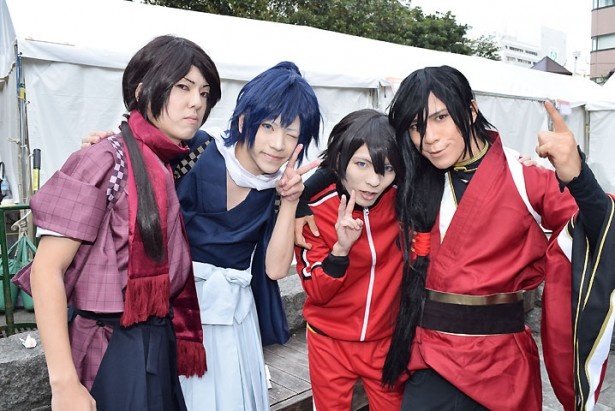 コスプレイヤー＝左より、ただのん、りゅうと、ミヤ、13