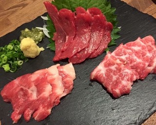 恵比寿に日本の酒と馬肉料理が楽しめる専門店オープン